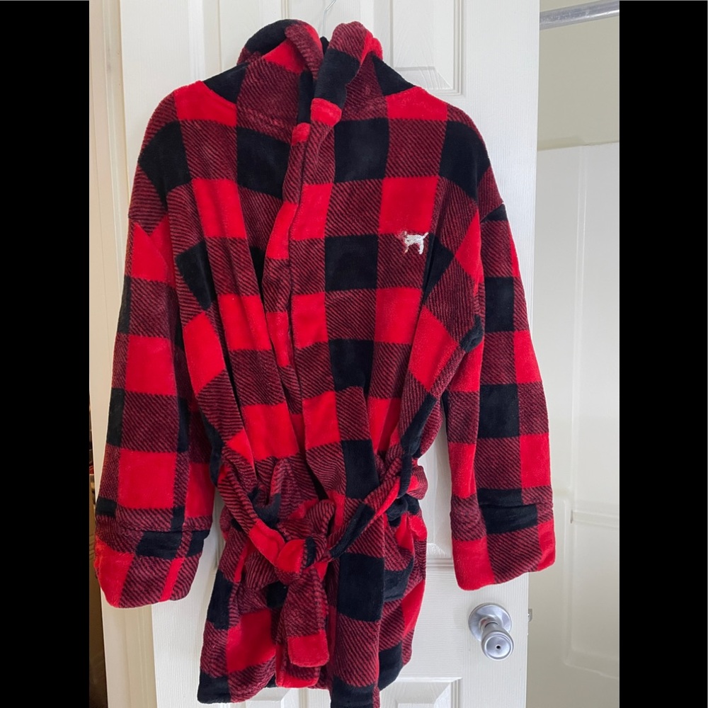 Victoria Secret’s Pink Hoodie Robe❣️MUST Go‼️